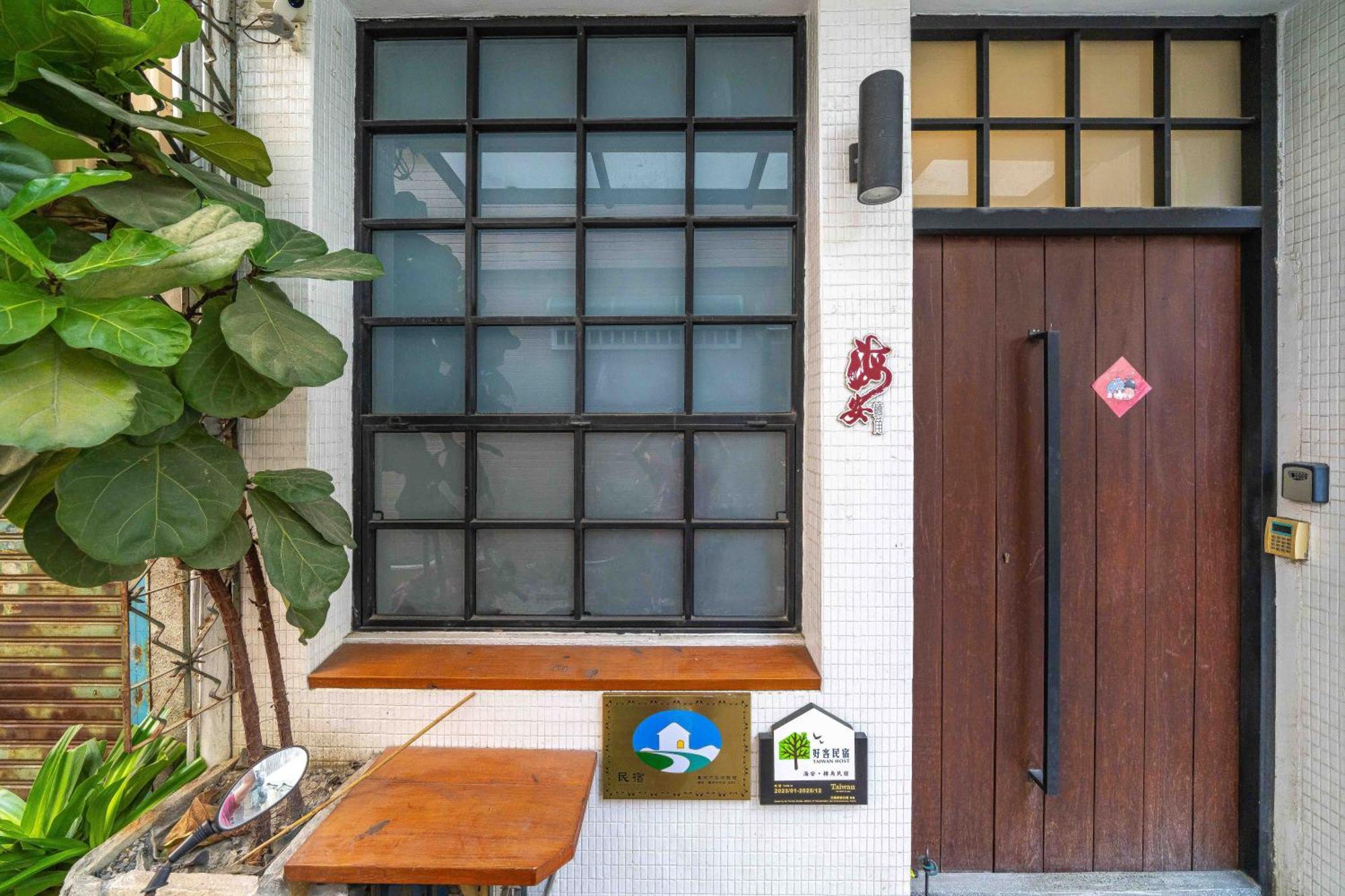 Haian Corner Homestay Tainan Esterno foto